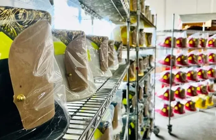 Phenix Fire Helmets: Tradition, Innovation, and Safety in Firefighting Gear